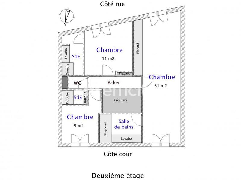 Maison - 270 m² - 11 pièces