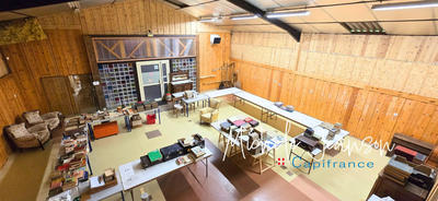 Local d'activité / Entrepôt - 213 m² - 3 pièces