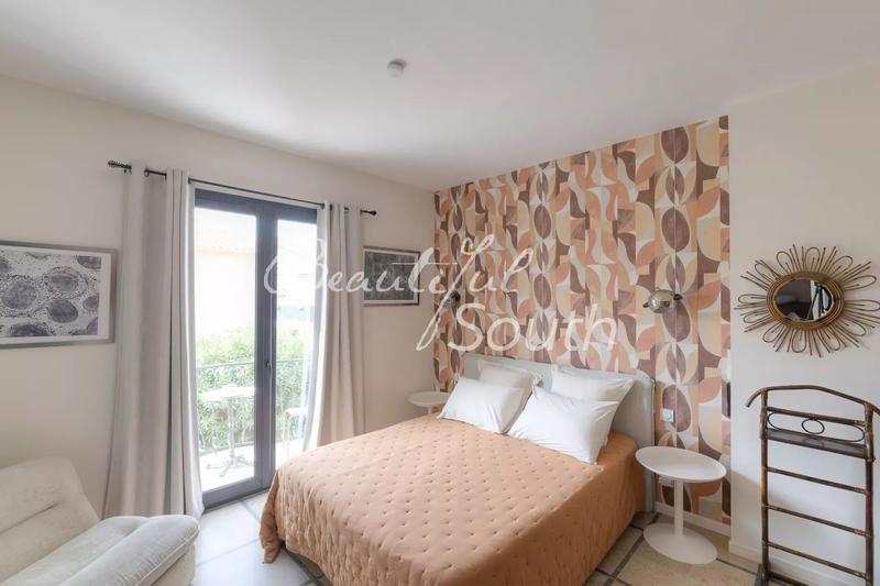 Maison chambre d'hôtes - 305 m² - 8 pièces
