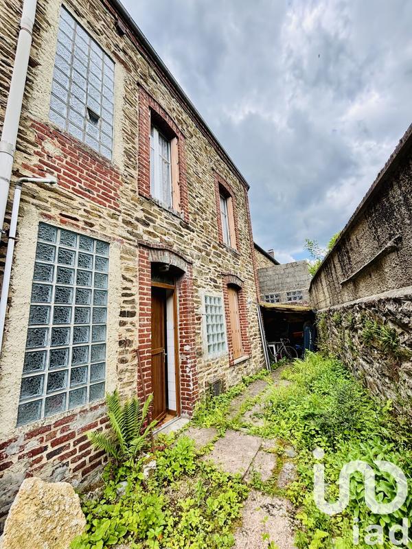 Maison - 98 m² - 5 pièces