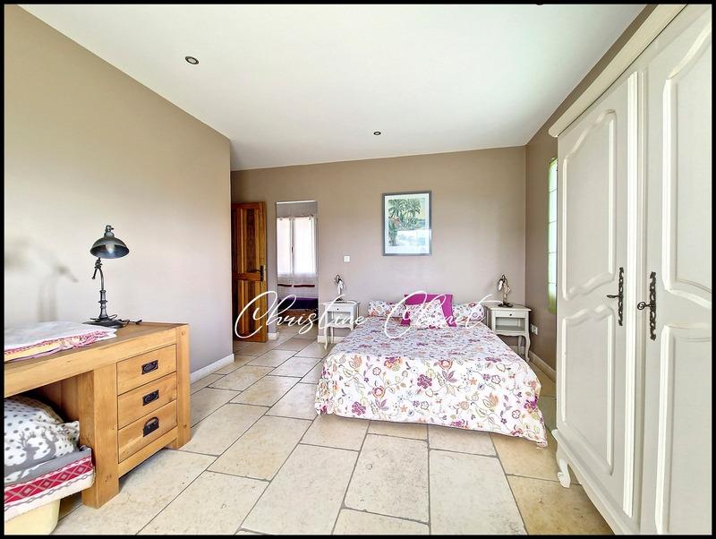 Maison - 174 m² - 5 pièces