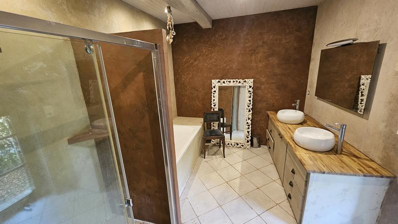 Maison - 180 m² - 5 pièces