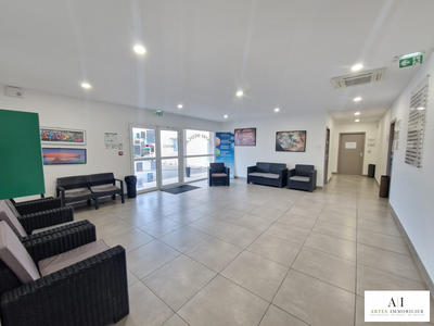 Local d'activités - 125 m² - 4 pièces