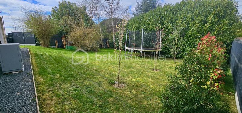 Maison - 210 m² - 9 pièces