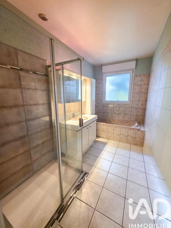 Maison - 136 m² - 6 pièces