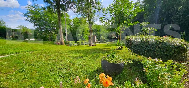 Maison traditionnelle - 140 m² - 6 pièces