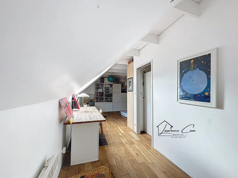 Maison - 184 m² - 6 pièces