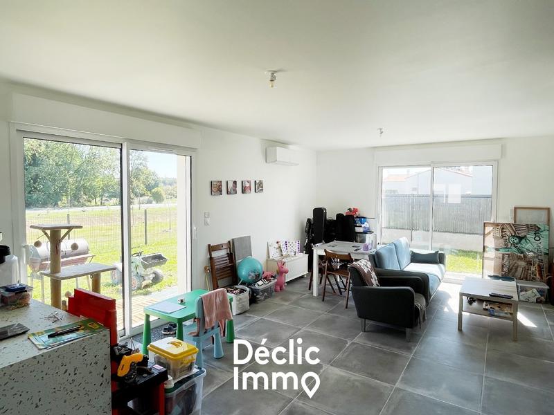 Maison - 90 m² - 4 pièces