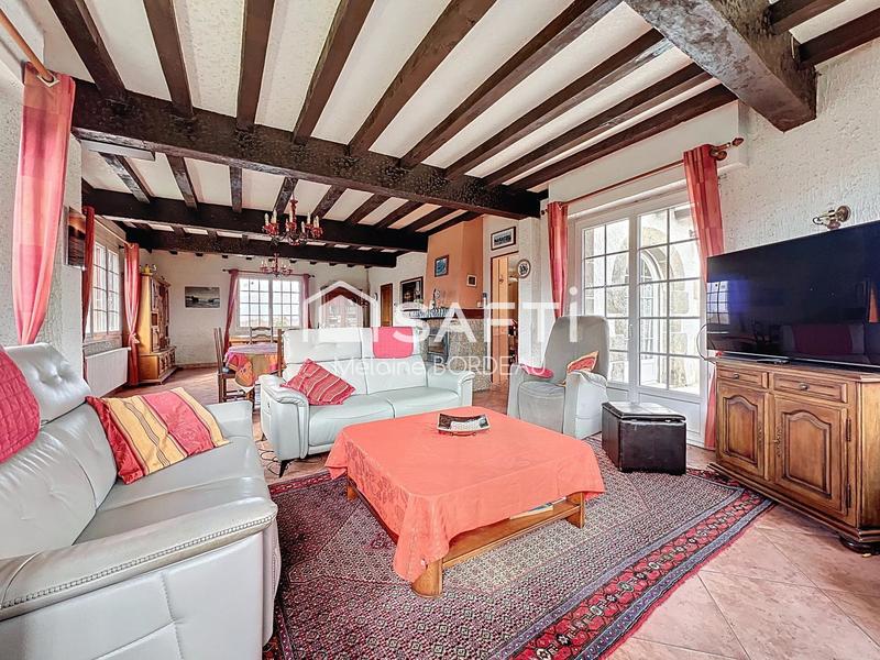 Maison - 230 m² - 10 pièces