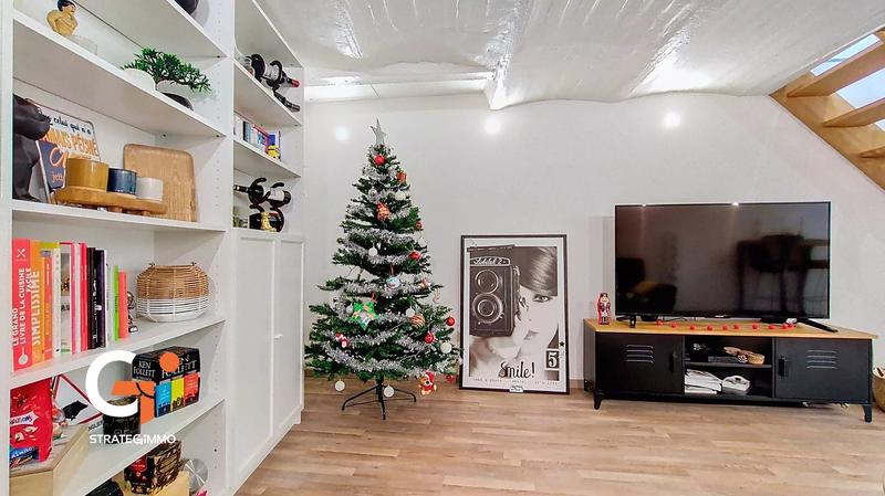 Maison - 80 m² - 5 pièces