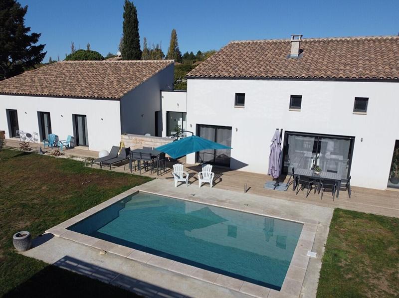 Maison - 180 m² - 5 pièces