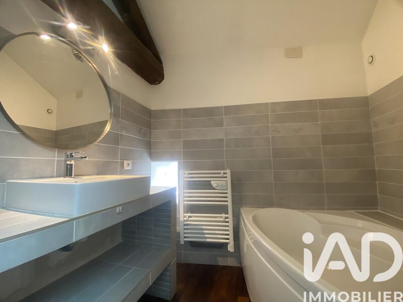 Appartement - 176 m² - 6 pièces