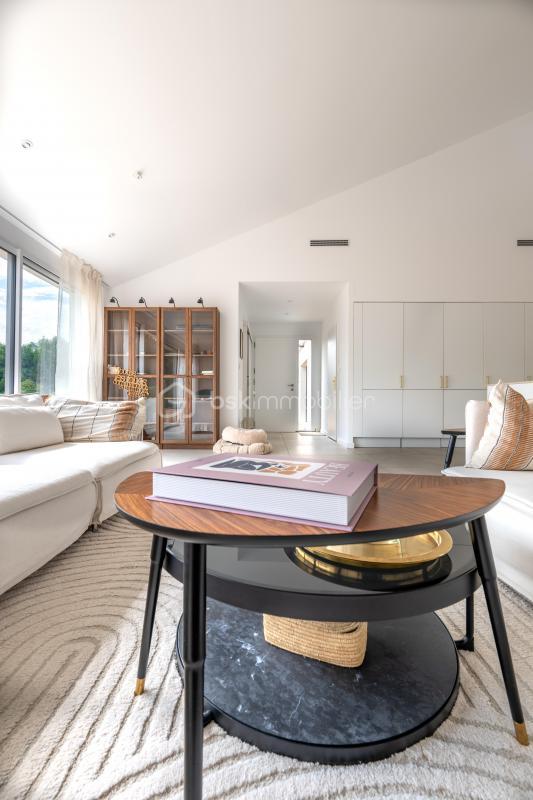 Maison - 196 m² - 7 pièces