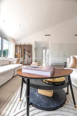 Maison - 196 m² - 7 pièces