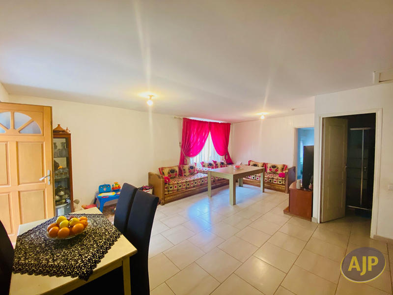 Immeuble - 8 pièces