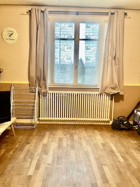 Maison - 76 m² - 8 pièces