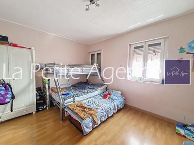 Maison - 99 m² - 5 pièces