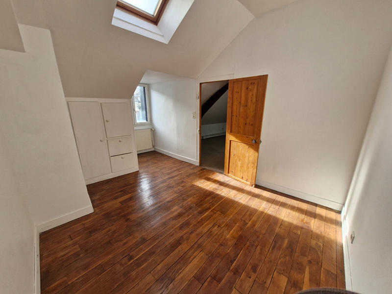 Maison - 122 m² - 4 pièces