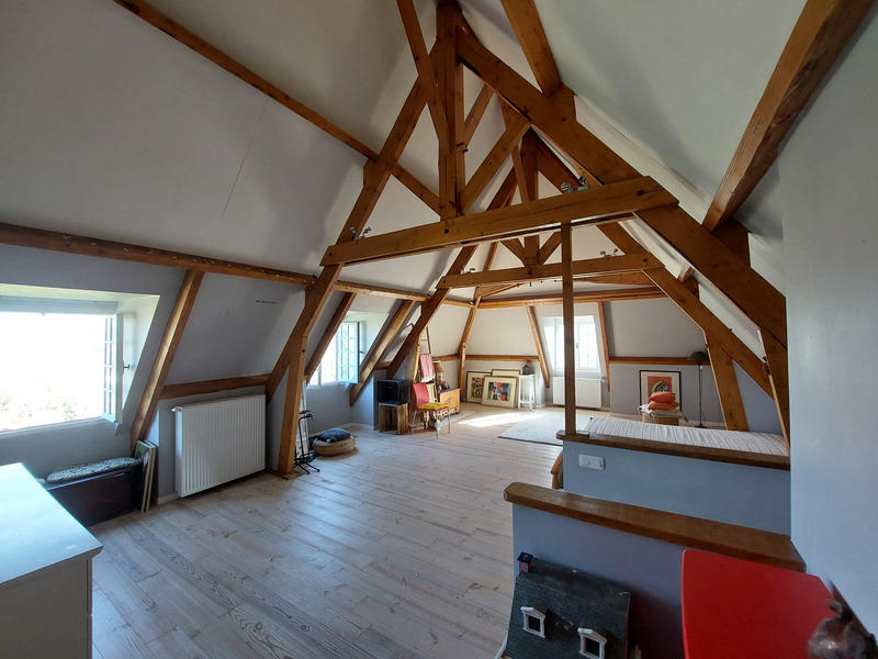 Maison - 244 m² - 8 pièces