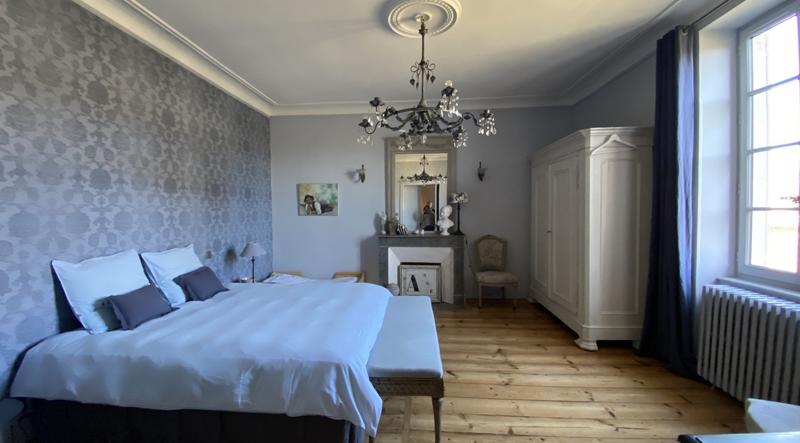 Maison bourgeoise - 330 m² - 9 pièces