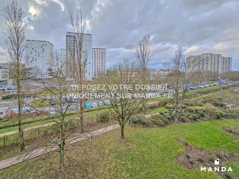 Chambre - 12 m² - 6 pièces