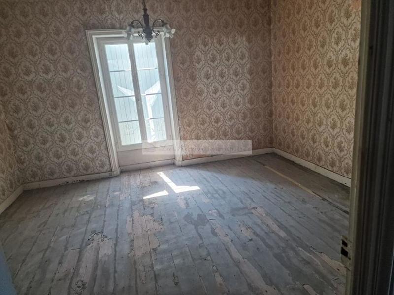 Maison - 200 m² - 9 pièces