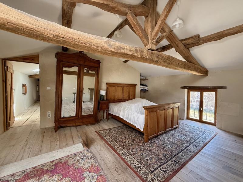 Maison - 219 m² - 6 pièces