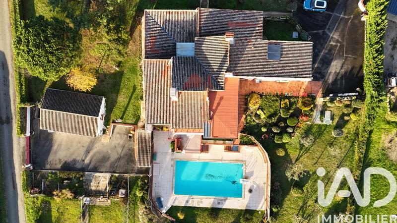 Maison de maîtres - 330 m² - 8 pièces