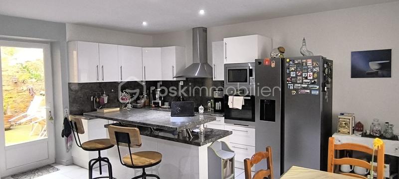 Demeure - 156 m² - 5 pièces