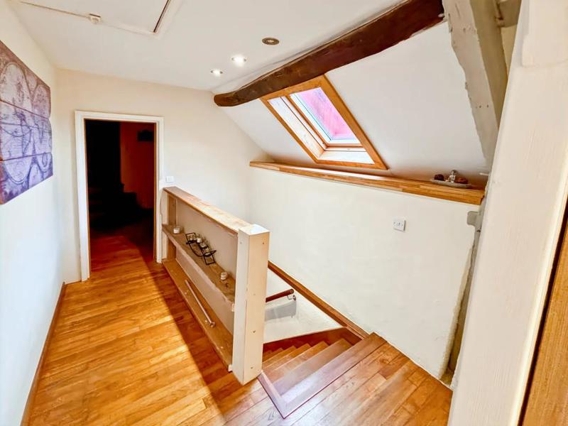 Maison - 140 m² - 5 pièces