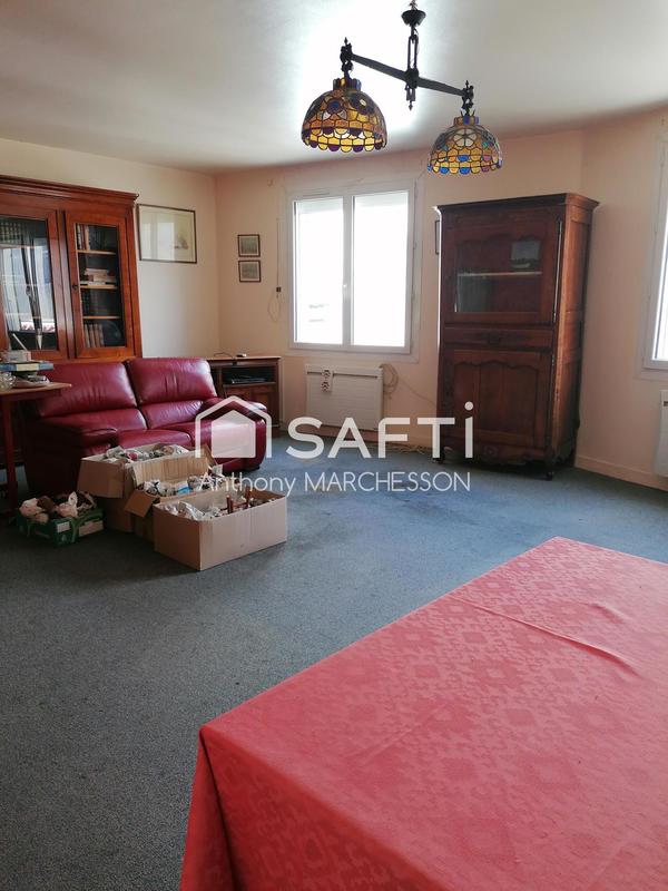 Maison - 233 m² - 9 pièces