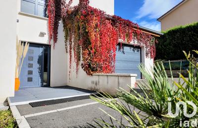 Maison de maîtres - 160 m² - 5 pièces