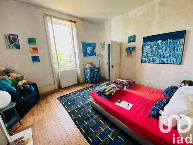 Maison - 365 m² - 14 pièces