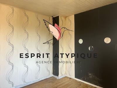 Maison - 176 m² - 10 pièces