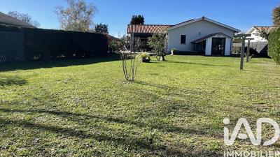 Maison - 96 m² - 4 pièces