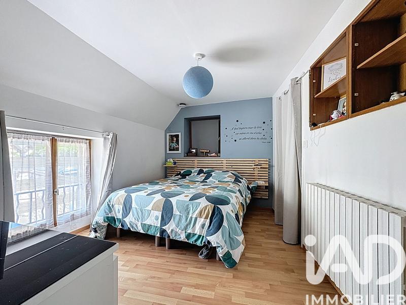 Maison - 246 m² - 9 pièces