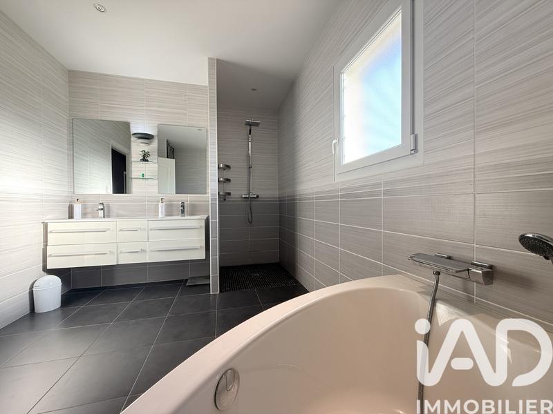 Maison - 165 m² - 4 pièces