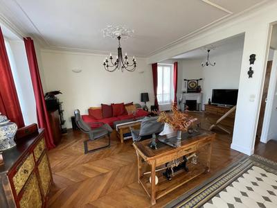Maison - 160 m² - 9 pièces