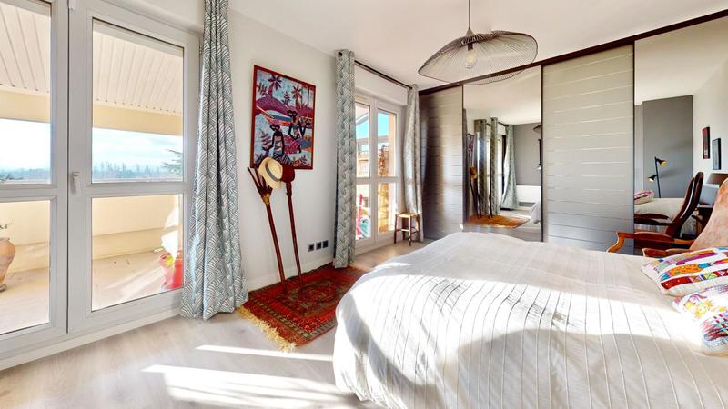 Penthouse - 87 m² - 3 pièces