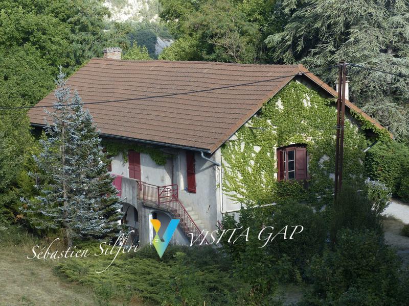 Maison - 143 m² - 12 pièces