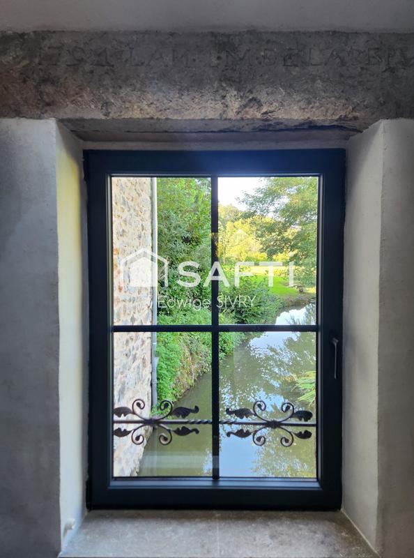 Maison - 420 m² - 9 pièces