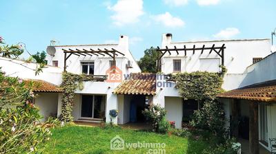 Maison - 320 m² - 10 pièces