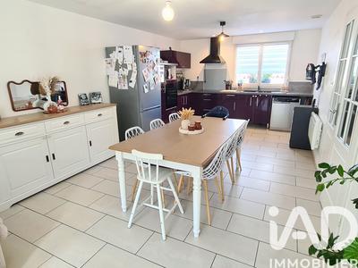Maison - 86 m² - 5 pièces
