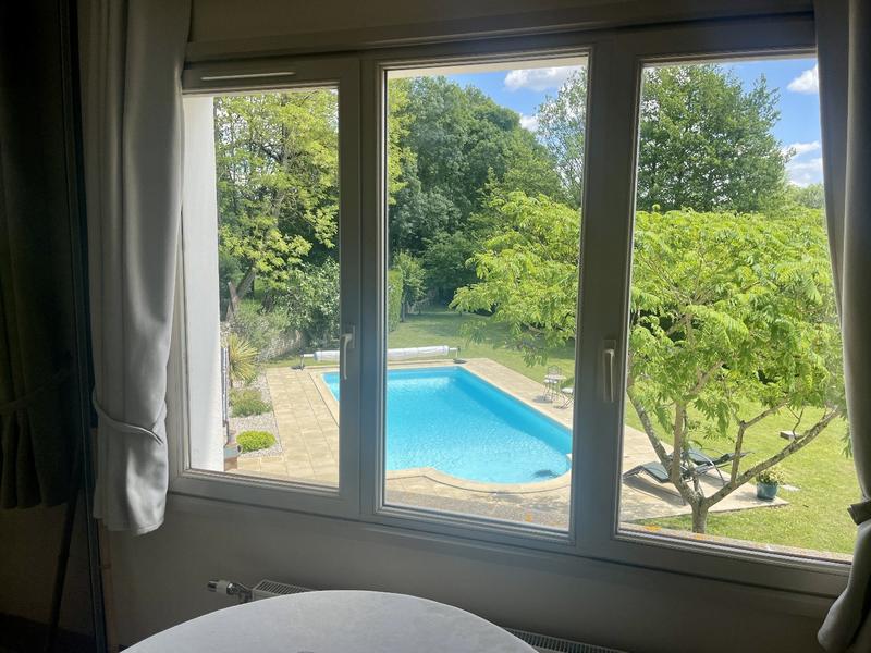 Demeure - 200 m² - 7 pièces