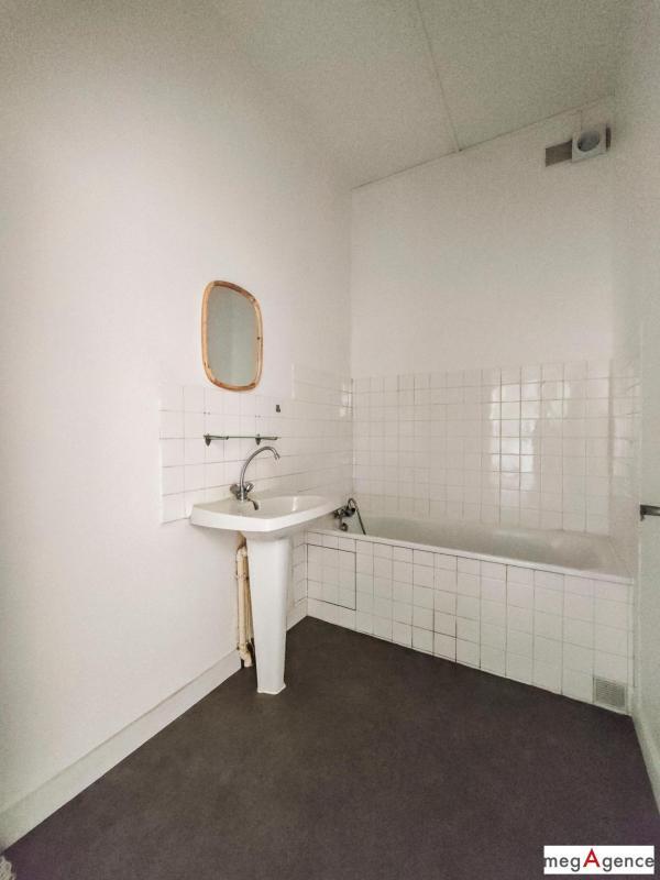 Appartement - 85 m² - 3 pièces