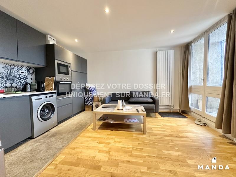 Chambre - 10 m² - 5 pièces