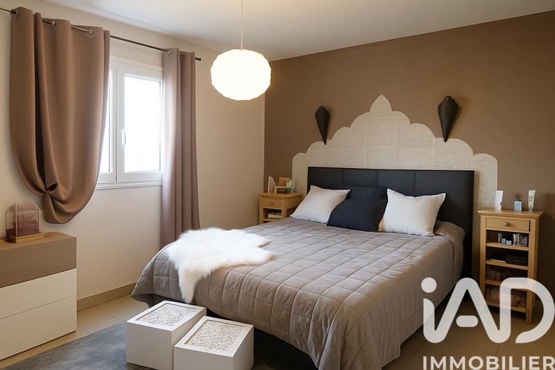 Maison - 174 m² - 7 pièces