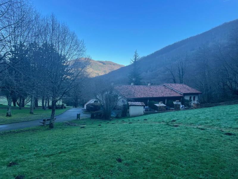 Propriété - 1 000 m²