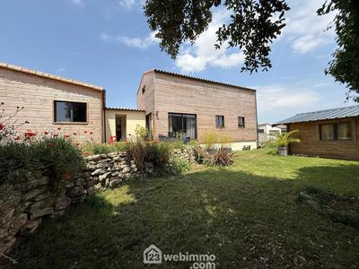 Maison - 115 m² - 5 pièces