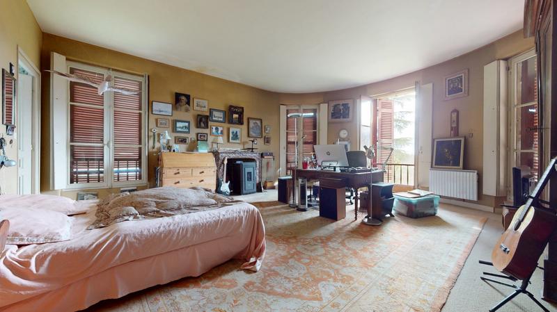 Manoir - 660 m² - 19 pièces